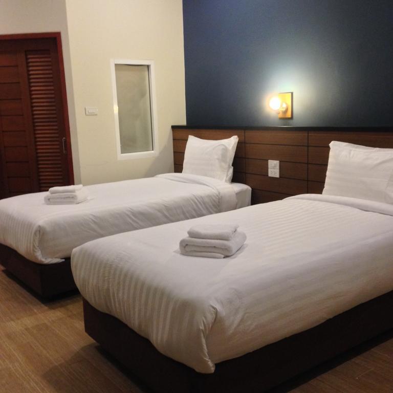 Bird Day Boutique Hotel Mukdahan Habitación foto